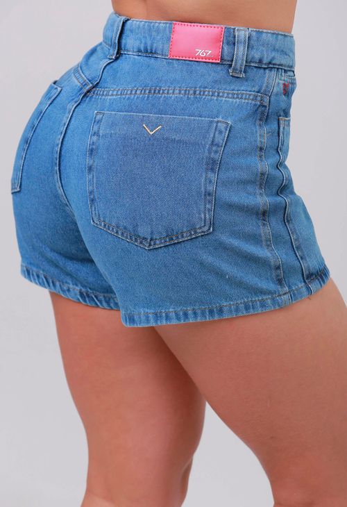 Shorts Jeans Mom Feminino Com Coração No Bolso Relógio