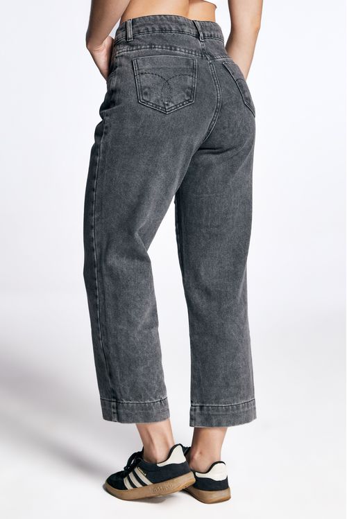 Calça Jeans Reta Feminina Estonada com Barra Larga 25799